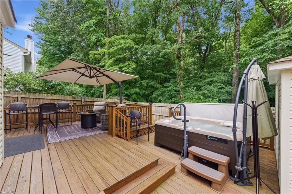 816 Greystone TRCE, NEWPORTNEWS VA 23602
