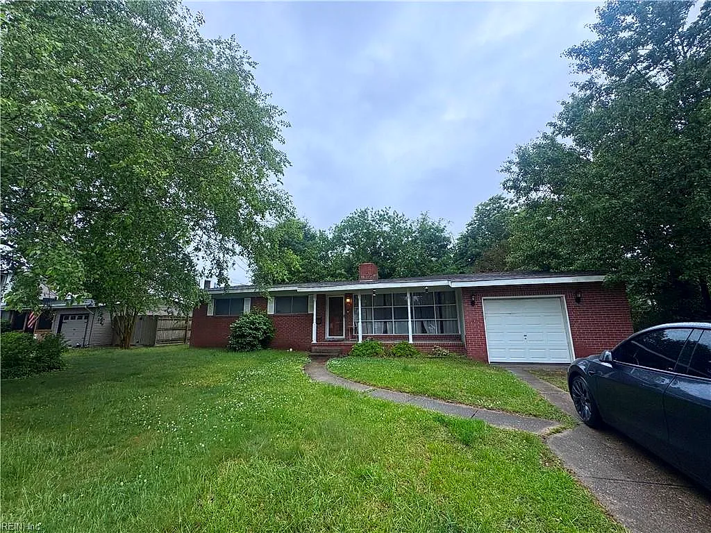 321 Caren Dr, Virginia Beach — photo