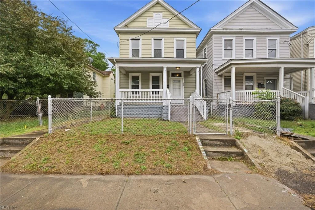 1600 Prentis AVE, PORTSMOUTH VA 23704