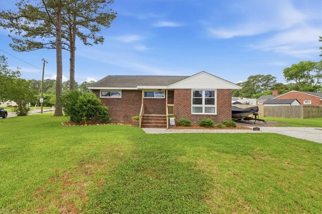 4901 Hatton Point RD, PORTSMOUTH VA 23703