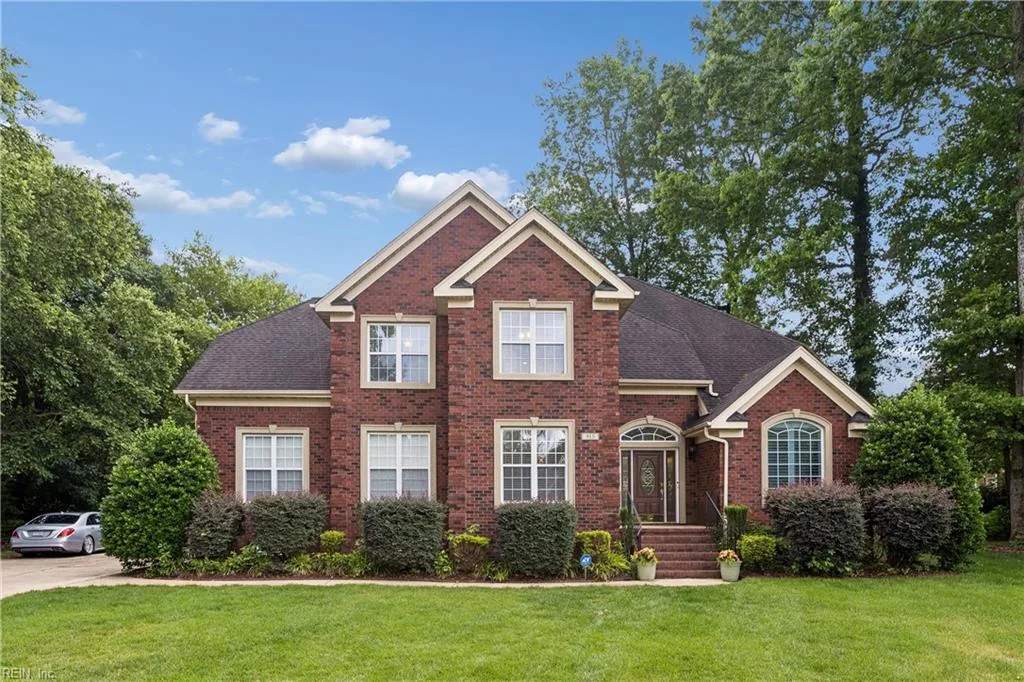 915 Shelter Rock LN, CHESAPEAKE VA 23322