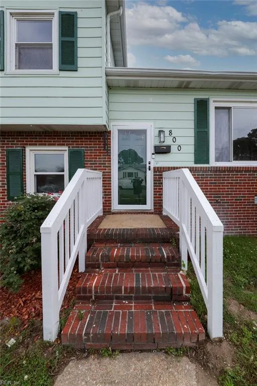 800 Milford AVE, HAMPTON VA 23661
