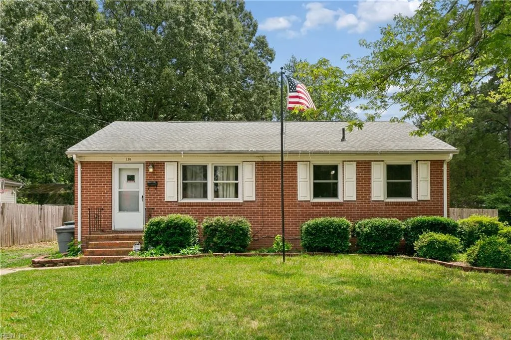 130 Albany DR, HAMPTON VA 23666