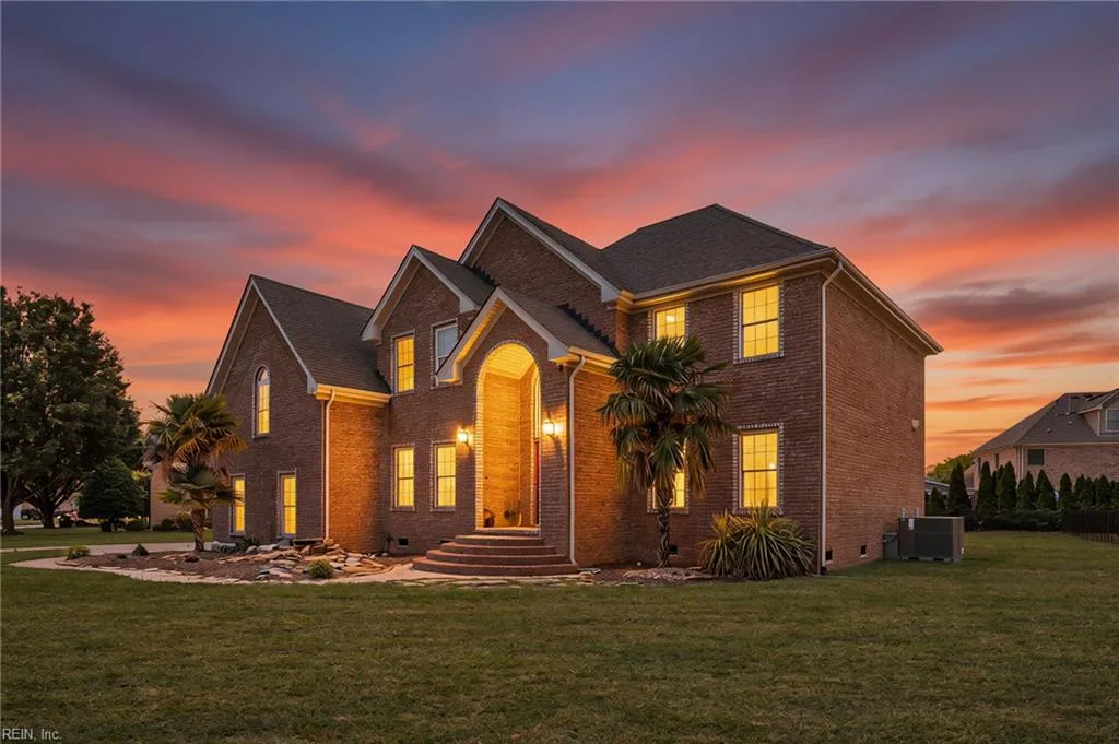 404 Vespasian CIR, CHESAPEAKE VA 23322