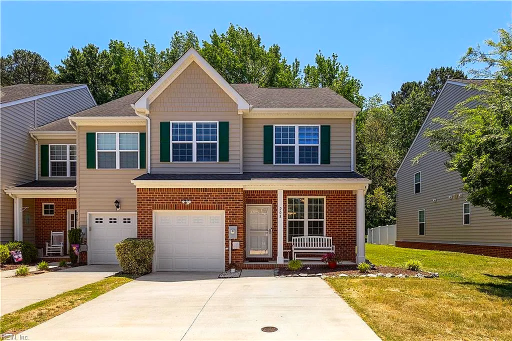 208 Monticello Ct, Smithfield — photo