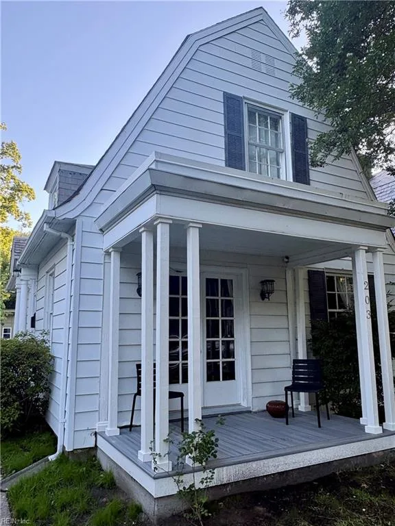 203 Hurley AVE, NEWPORTNEWS VA 23601