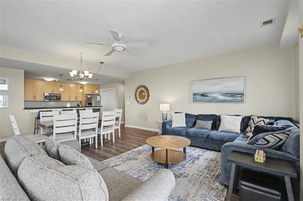 3738 Sandpiper RD #228B, VIRGINIABEACH VA 23456