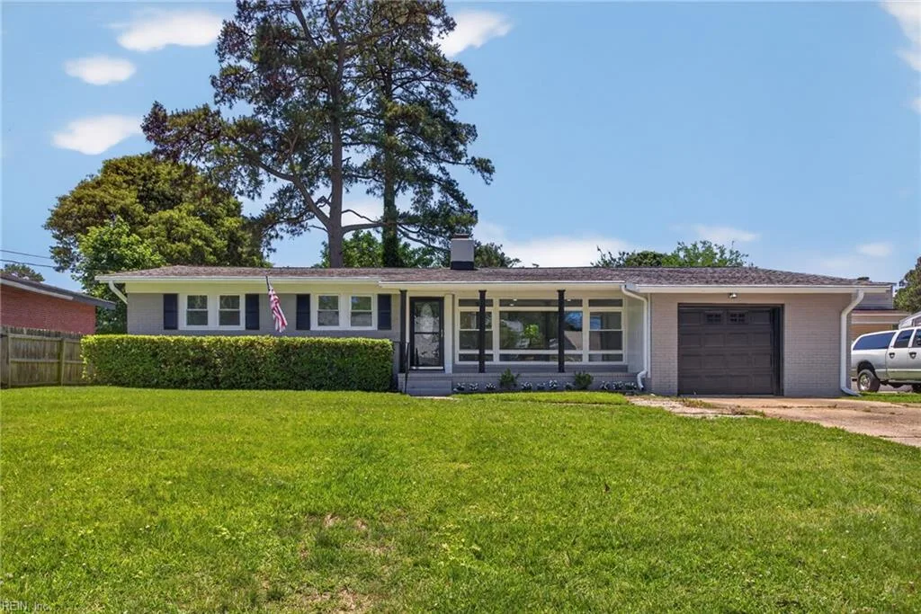 3733 Virginius DR, VIRGINIABEACH VA 23452