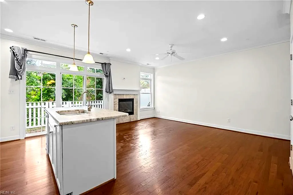 6 Village Park Ln, Poquoson — photo