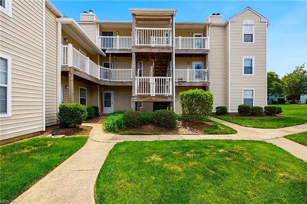 2129 Retreat Ct, Virginia Beach — photo