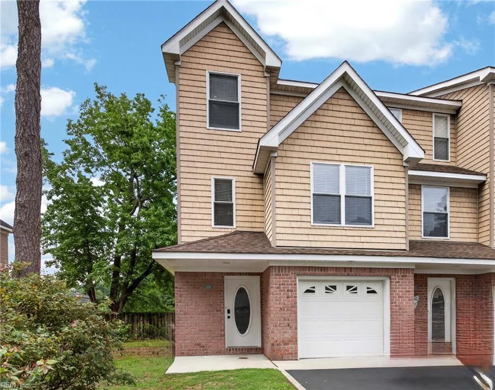 1136 Arlynn LN, VIRGINIABEACH VA 23451