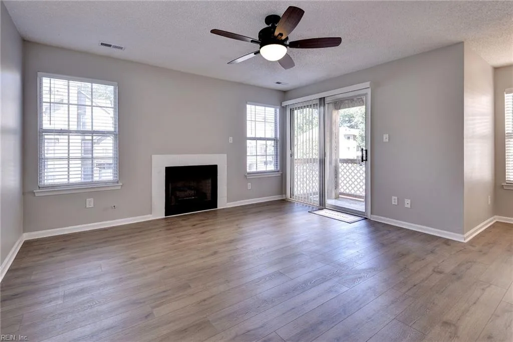 12856 Daybreak CIR, NEWPORTNEWS VA 23602
