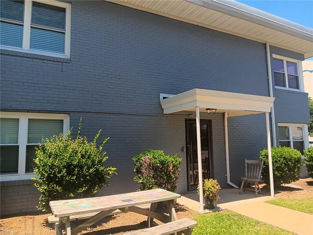201 E Ocean View AVE #3, NORFOLK VA 23503