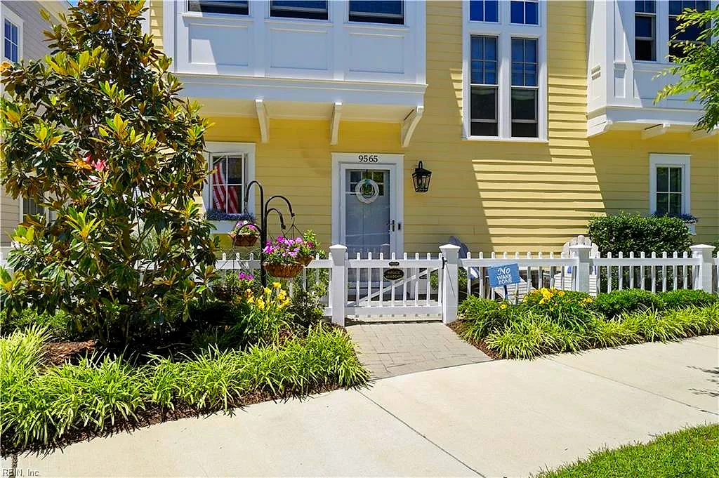 9565 23rd Bay St, Norfolk — photo