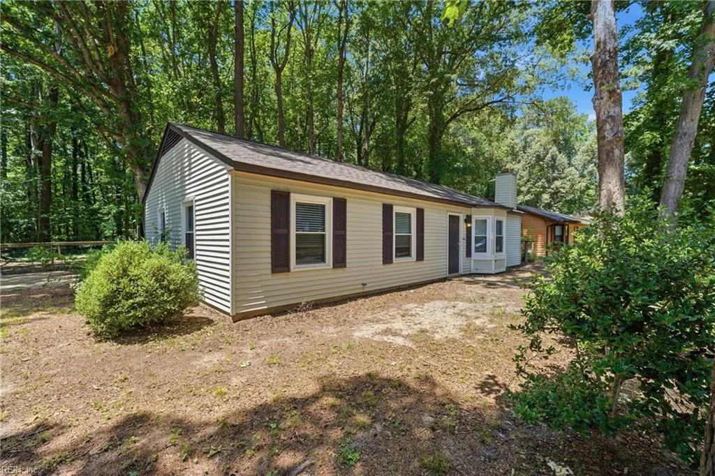 249 Batson DR, NEWPORTNEWS VA 23602
