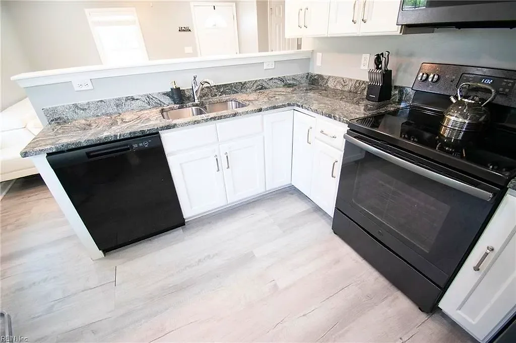 531 Price St, Hampton — photo