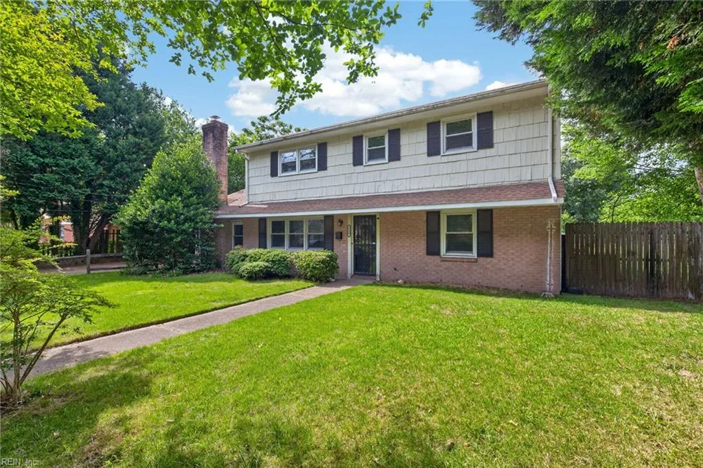 1550 Johnstons RD, NORFOLK VA 23518