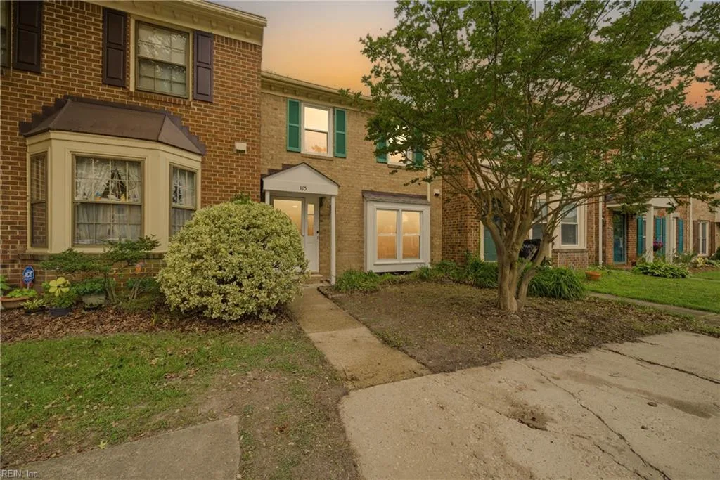 315 Paxford DR, VIRGINIABEACH VA 23462