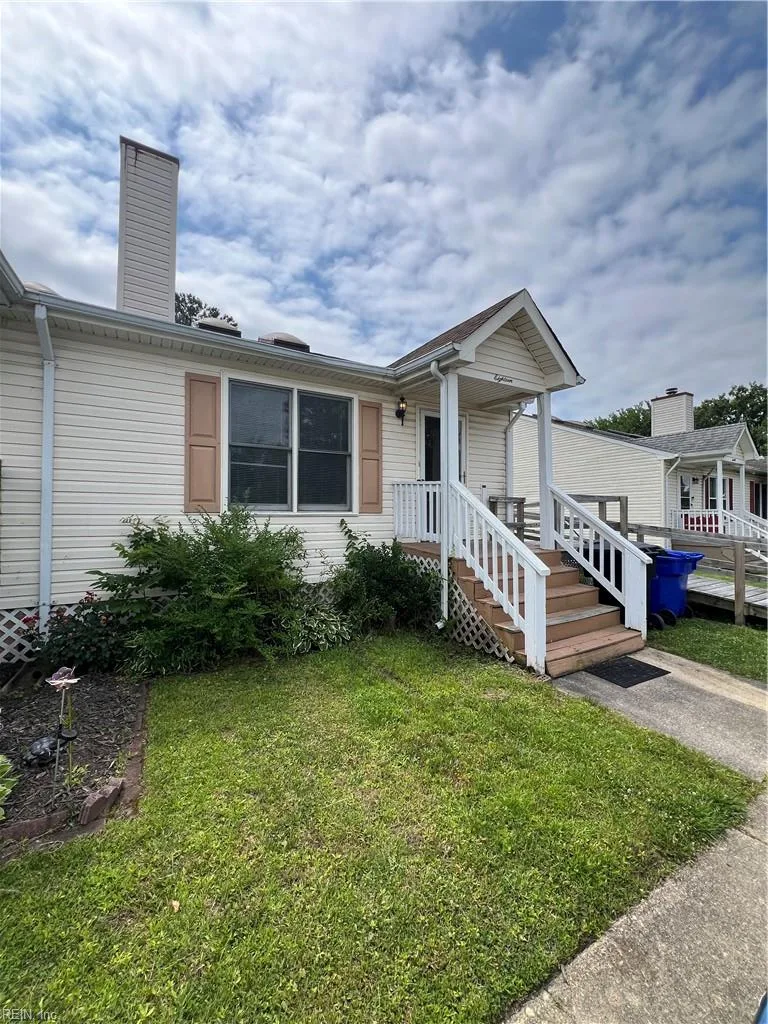 18 Cooper DR, PORTSMOUTH VA 23702