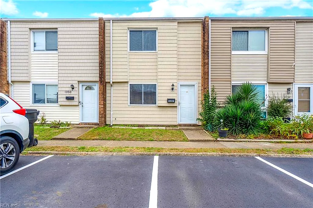 1257 Green Cedar Ln, Virginia Beach — photo