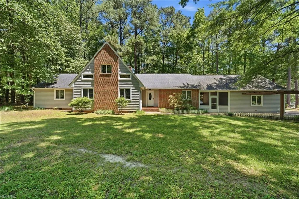 515 Lula Carter RD, NEWPORTNEWS VA 23603