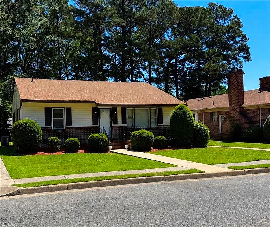 213 S College Dr, Franklin — photo