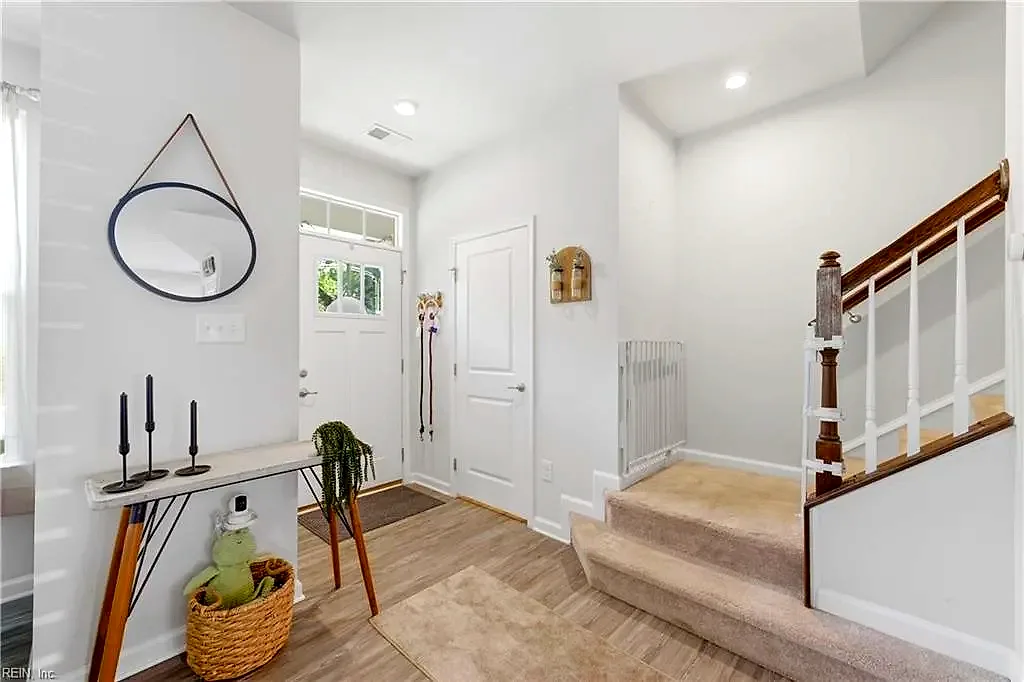 7612 Luminary Dr, Williamsburg — photo