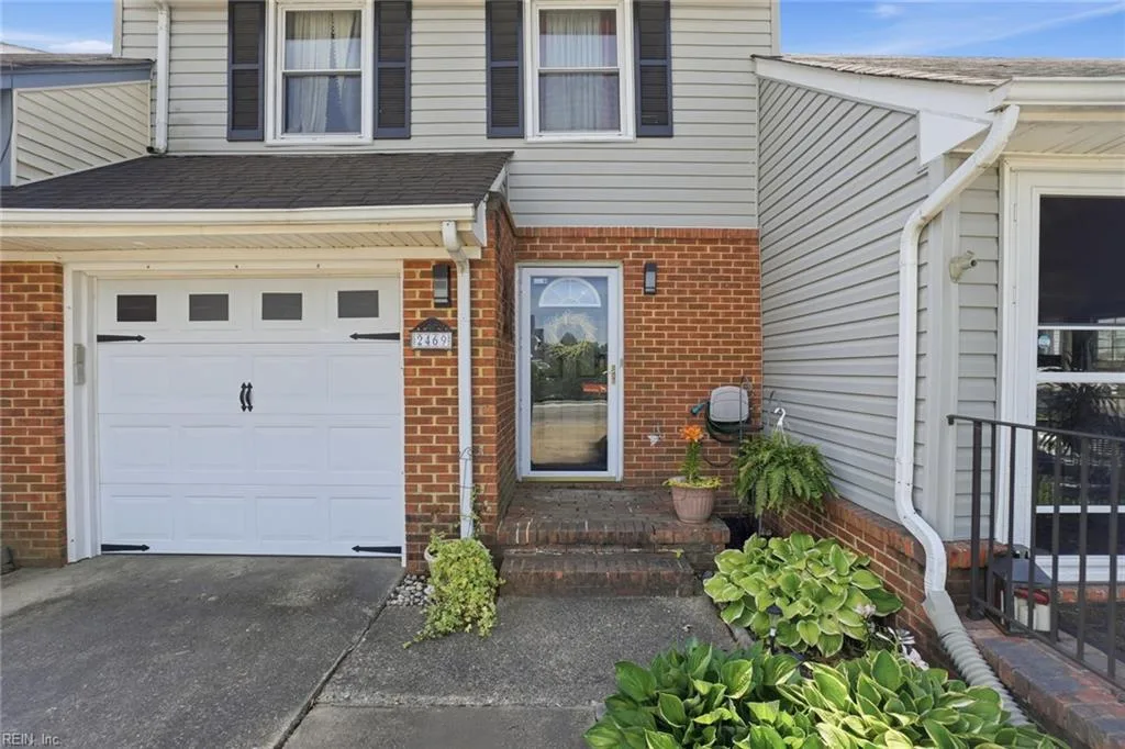 2469 Reagan AVE, VIRGINIABEACH VA 23454