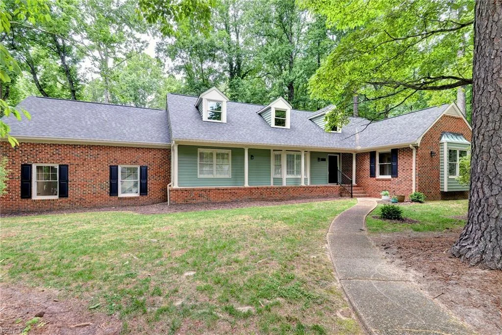 101 Holman RD, WILLIAMSBURG VA 23185