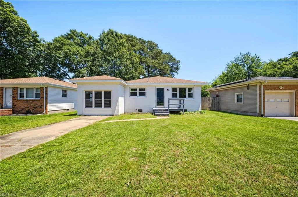 1602 Willow AVE, CHESAPEAKE VA 23325