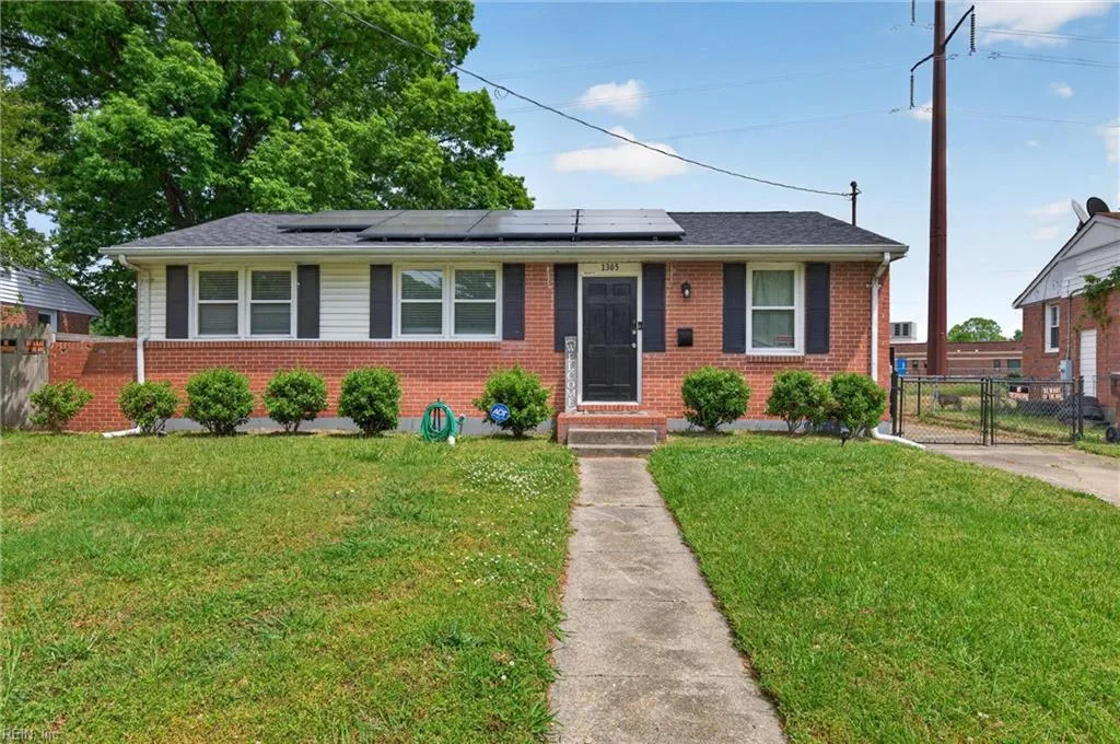 1305 Yeadon RD, CHESAPEAKE VA 23324