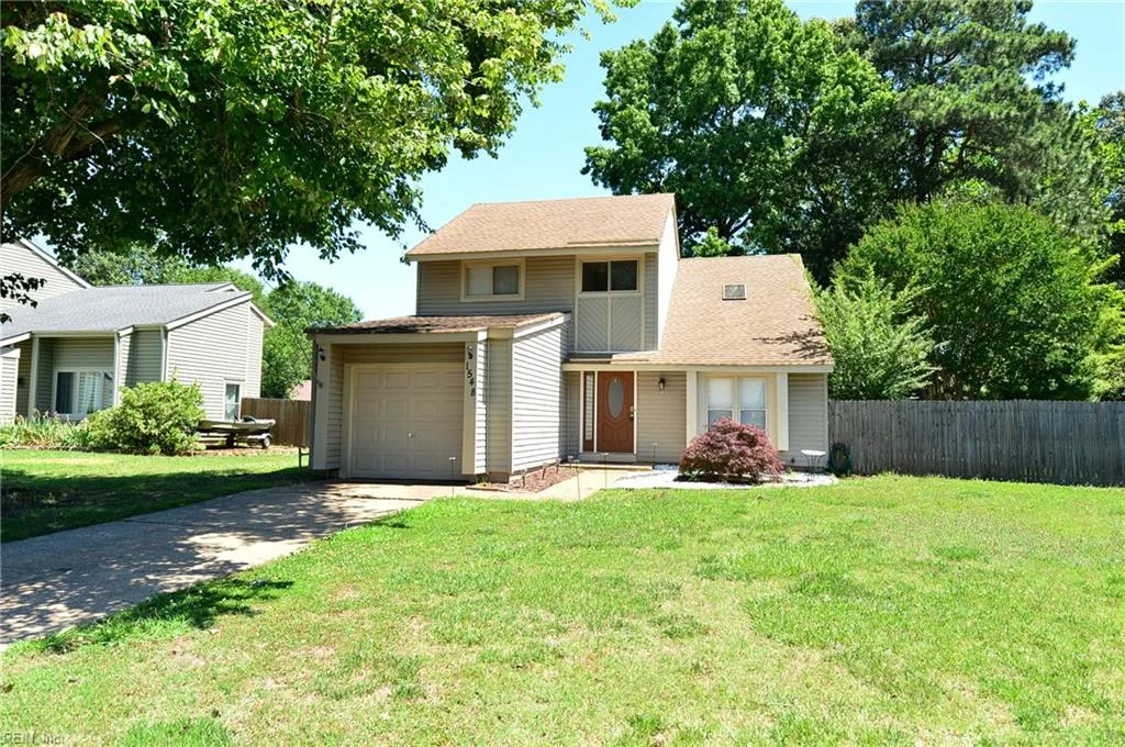 1548 Beachview Dr, Virginia Beach — photo