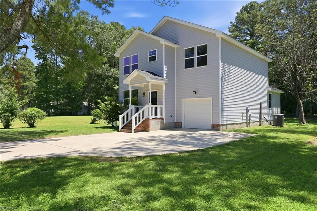 1612 Nansemond PW, SUFFOLK VA 23434