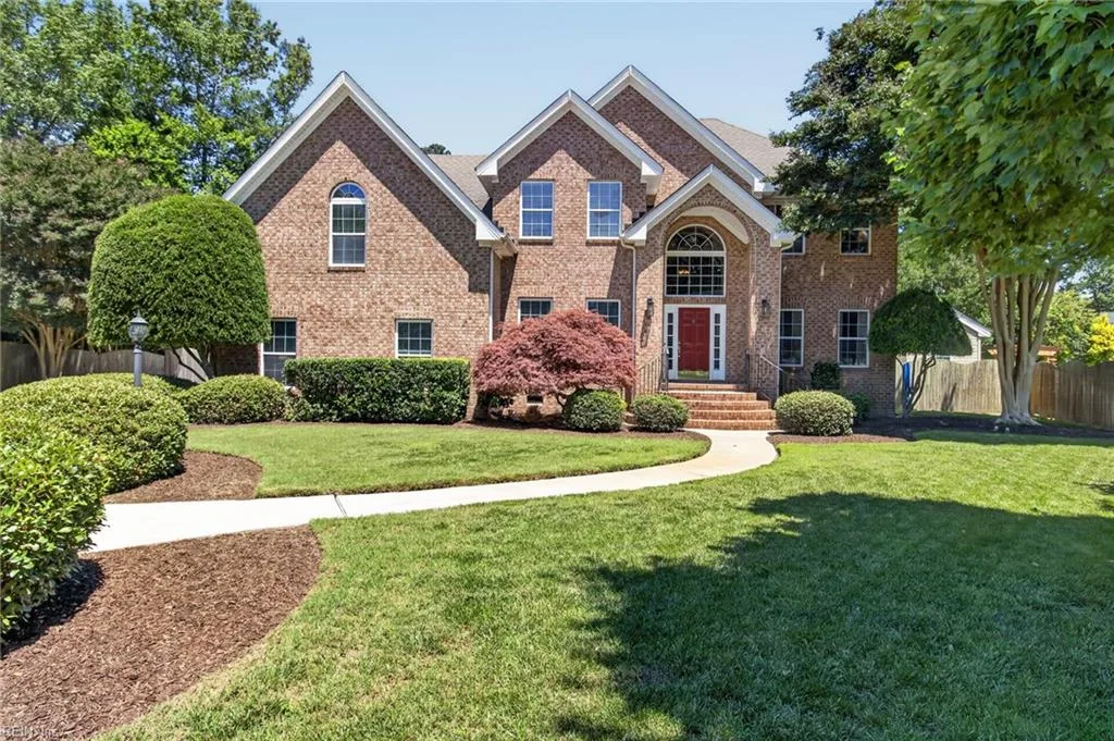 824 Sparks TRCE, CHESAPEAKE VA 23322
