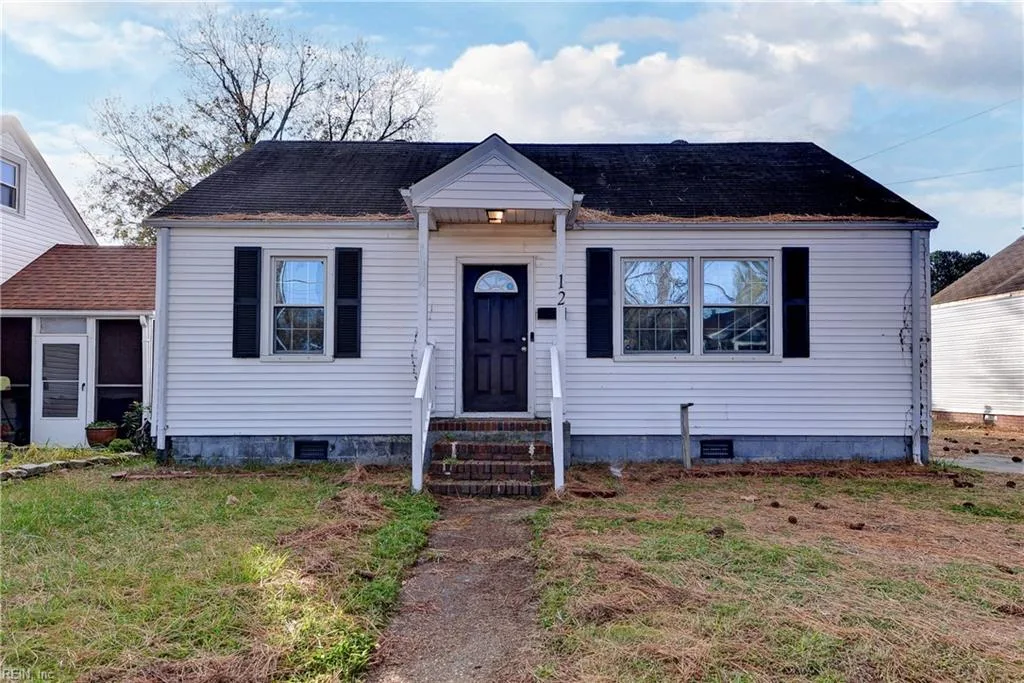 12 Gillis RD, PORTSMOUTH VA 23702