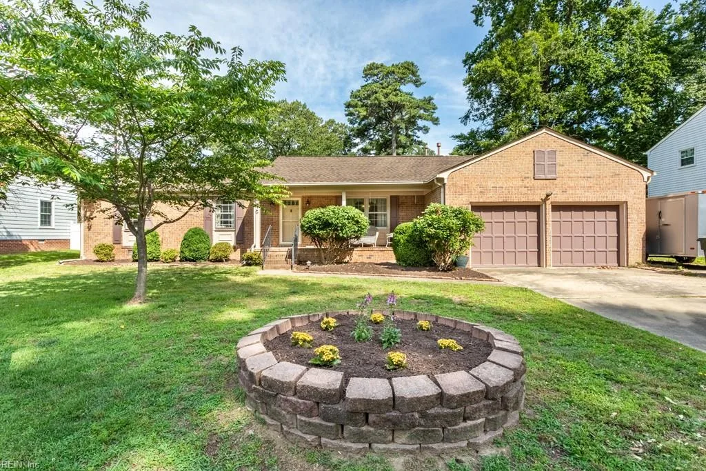 87 Waterview DR, NEWPORTNEWS VA 23608