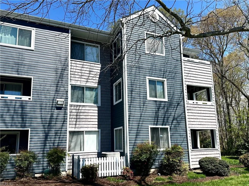 298 Nantucket PL, NEWPORTNEWS VA 23606