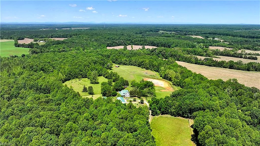 1399 Apple Grove Rd, Mineral — photo