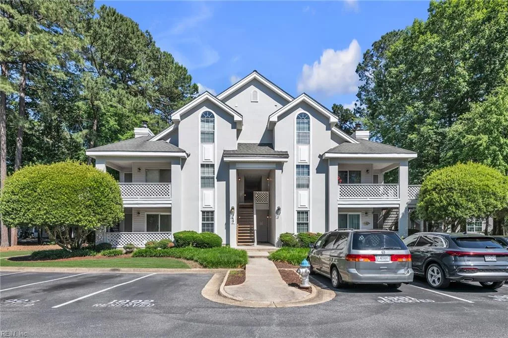 717 Inlet QUAY #H, CHESAPEAKE VA 23320