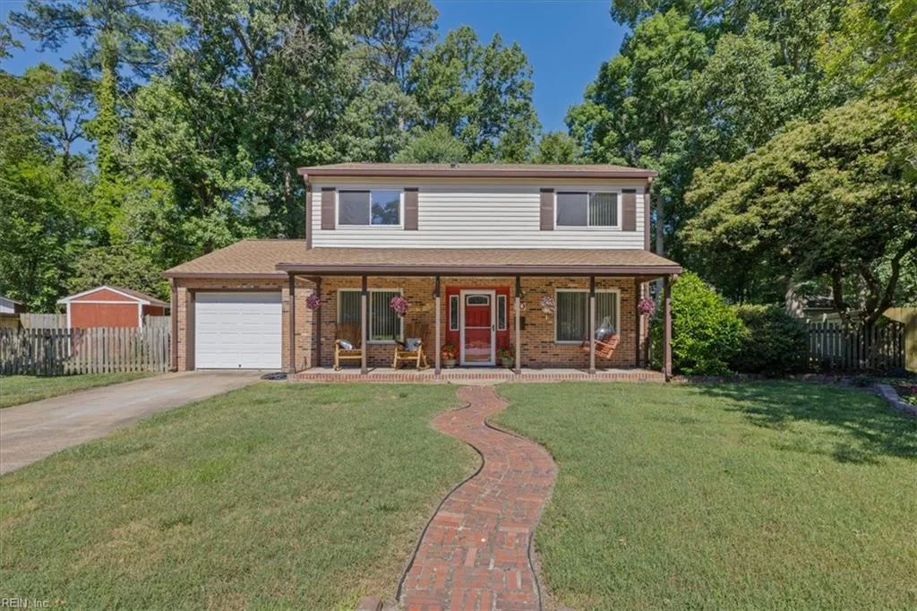 10 El Paso CT, HAMPTON VA 23669