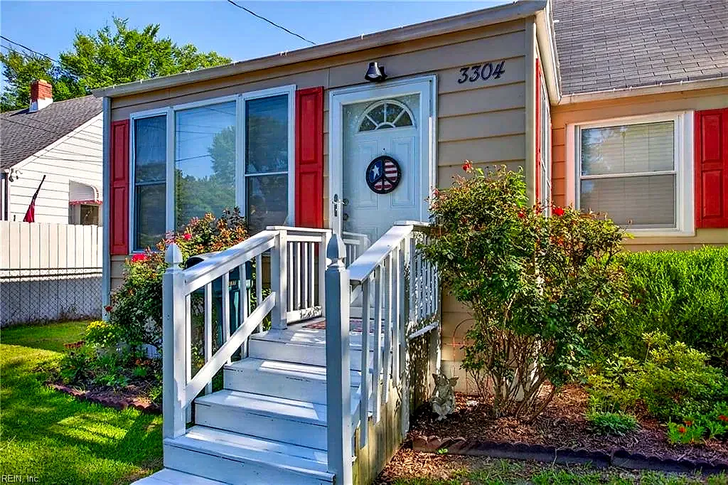 3304 Winchester Dr, Portsmouth — photo