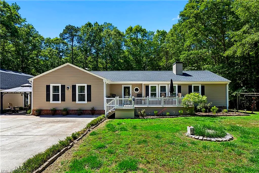 9006 Indian Rd, Gloucester — photo
