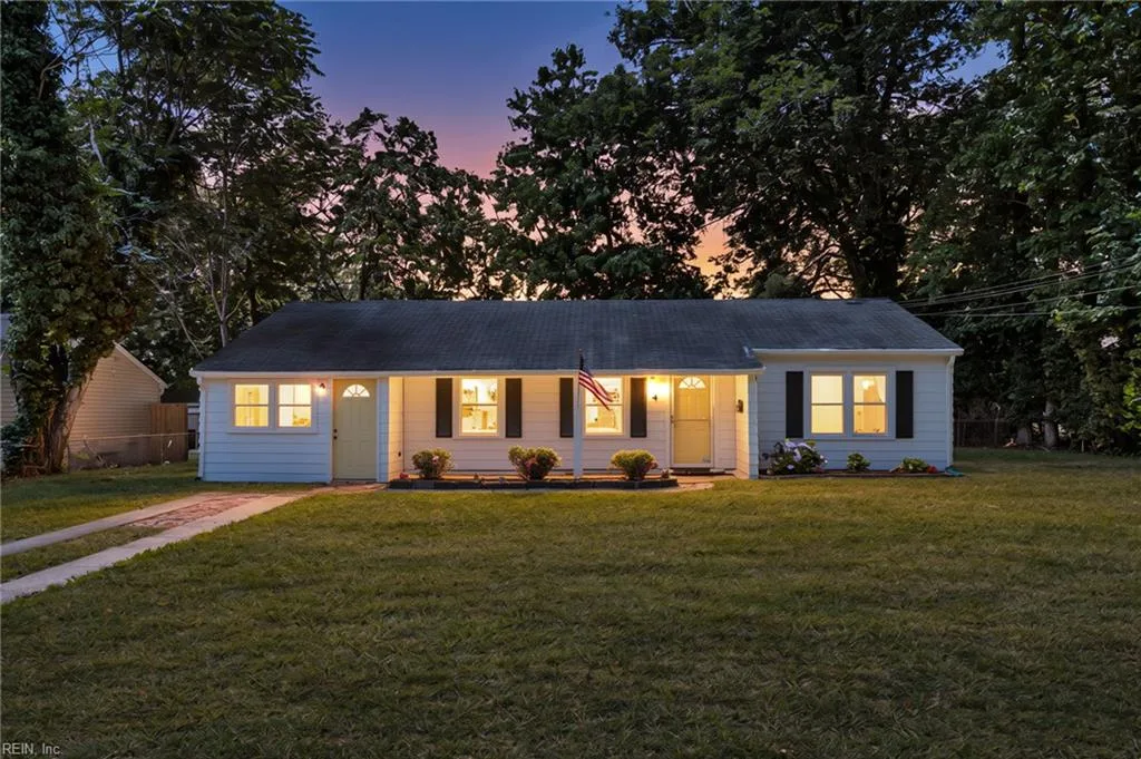 4 cottage LN, NEWPORTNEWS VA 23603