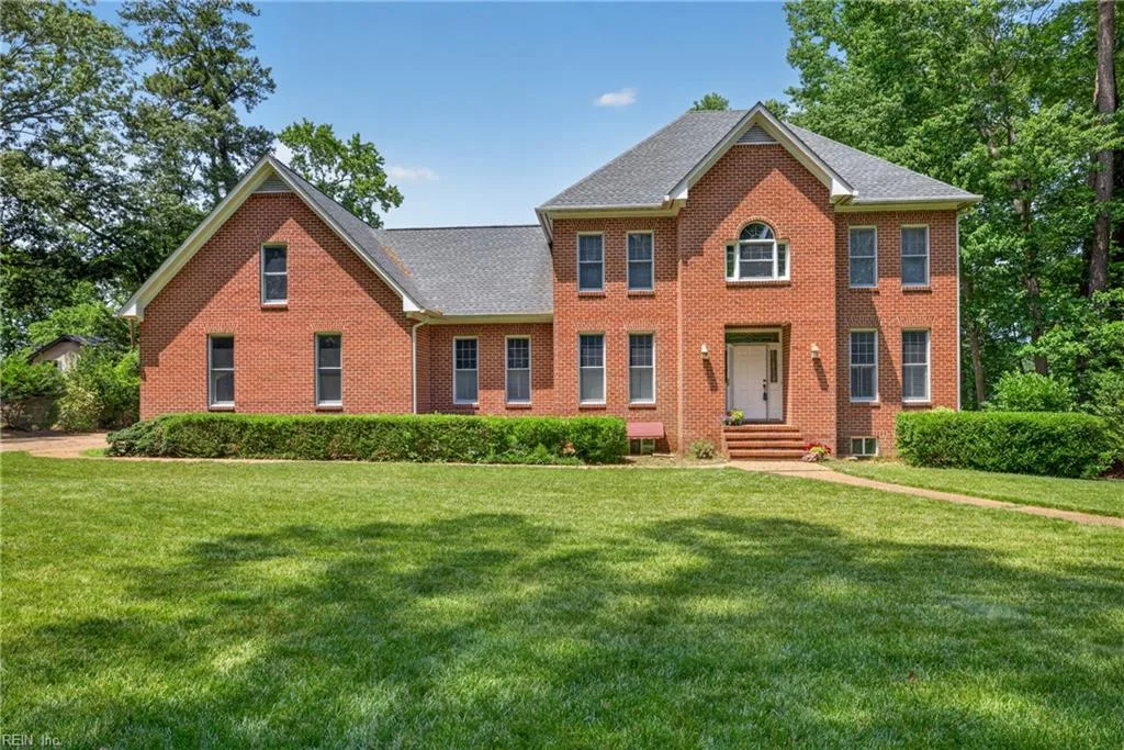 1358 Moyer RD, NEWPORTNEWS VA 23608