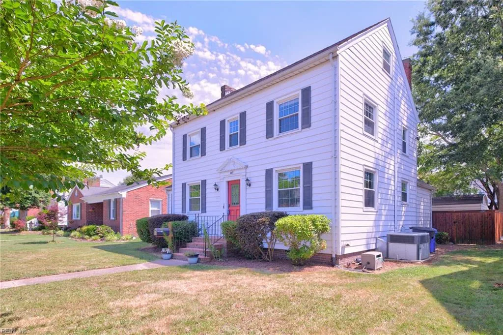 407 Sussex Dr, Portsmouth — photo