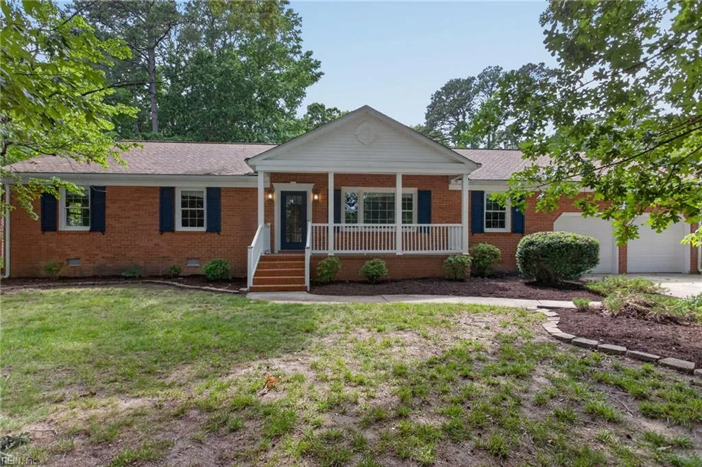 612 Old Dominion RD, YORKTOWN VA 23692
