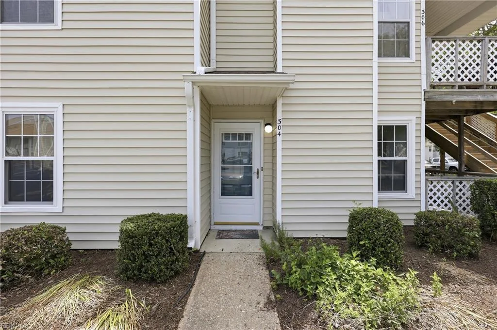 304 Thalia Station CT, VIRGINIABEACH VA 23452
