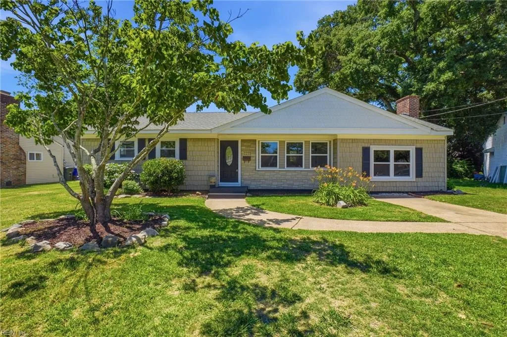 2237 Corbett AVE, NORFOLK VA 23518