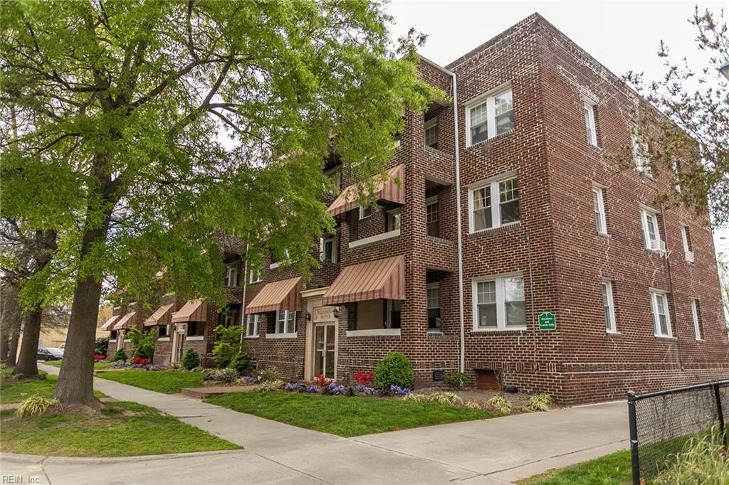 742 Washington PARK #B4, NORFOLK VA 23517