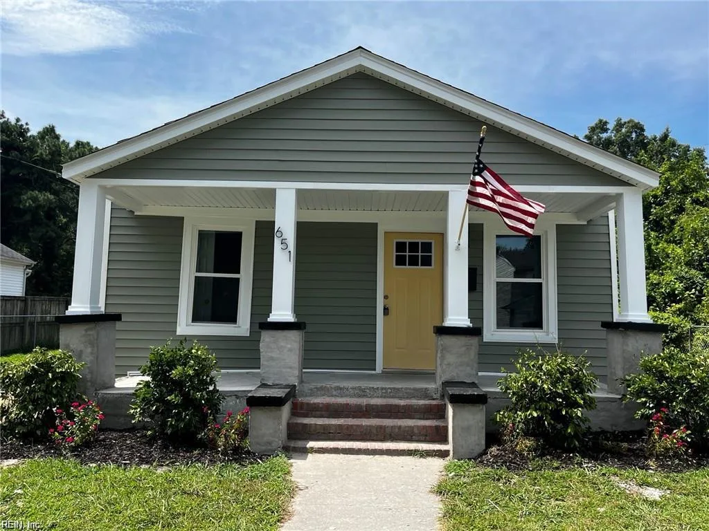 651 Vaughan AVE, HAMPTON VA 23661